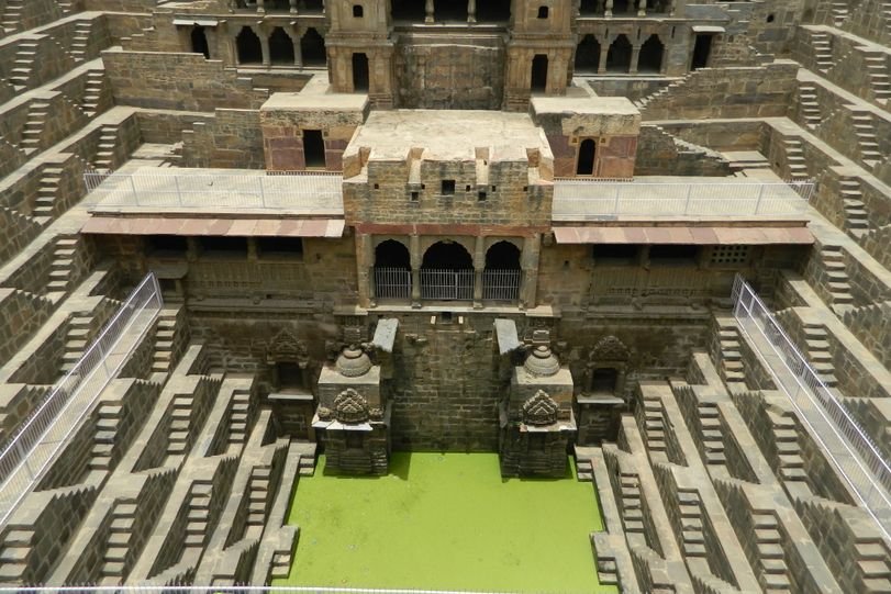 abhaneri stepwell (3)